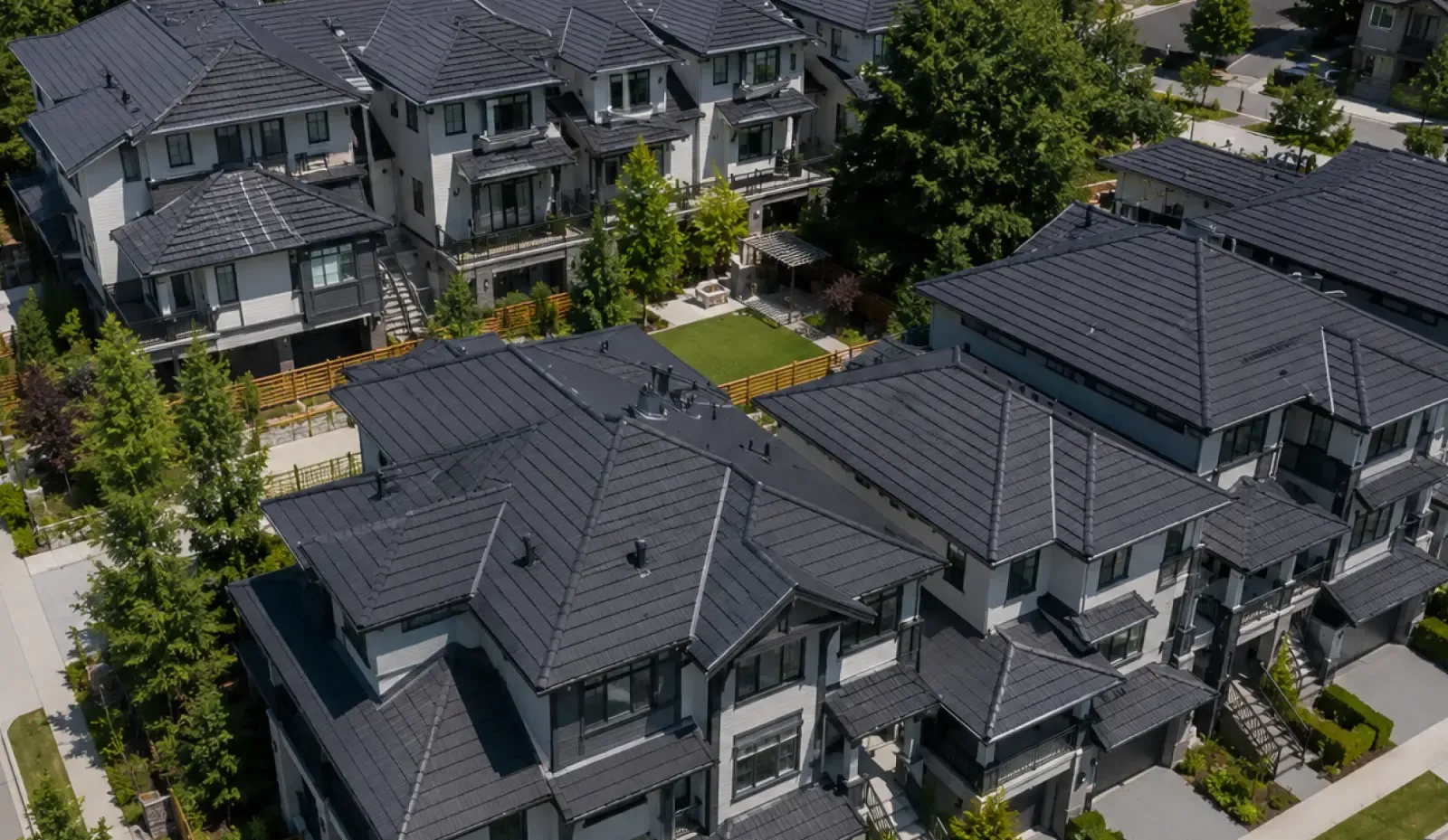 Asphalt roof installation in Vancouver