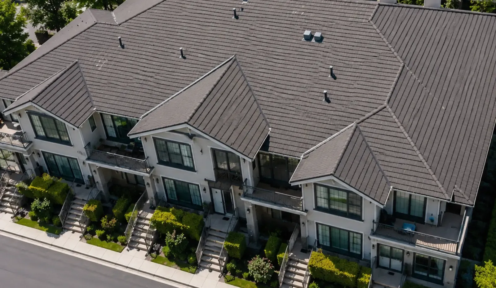 Asphalt shingles installation in Maple Ridge