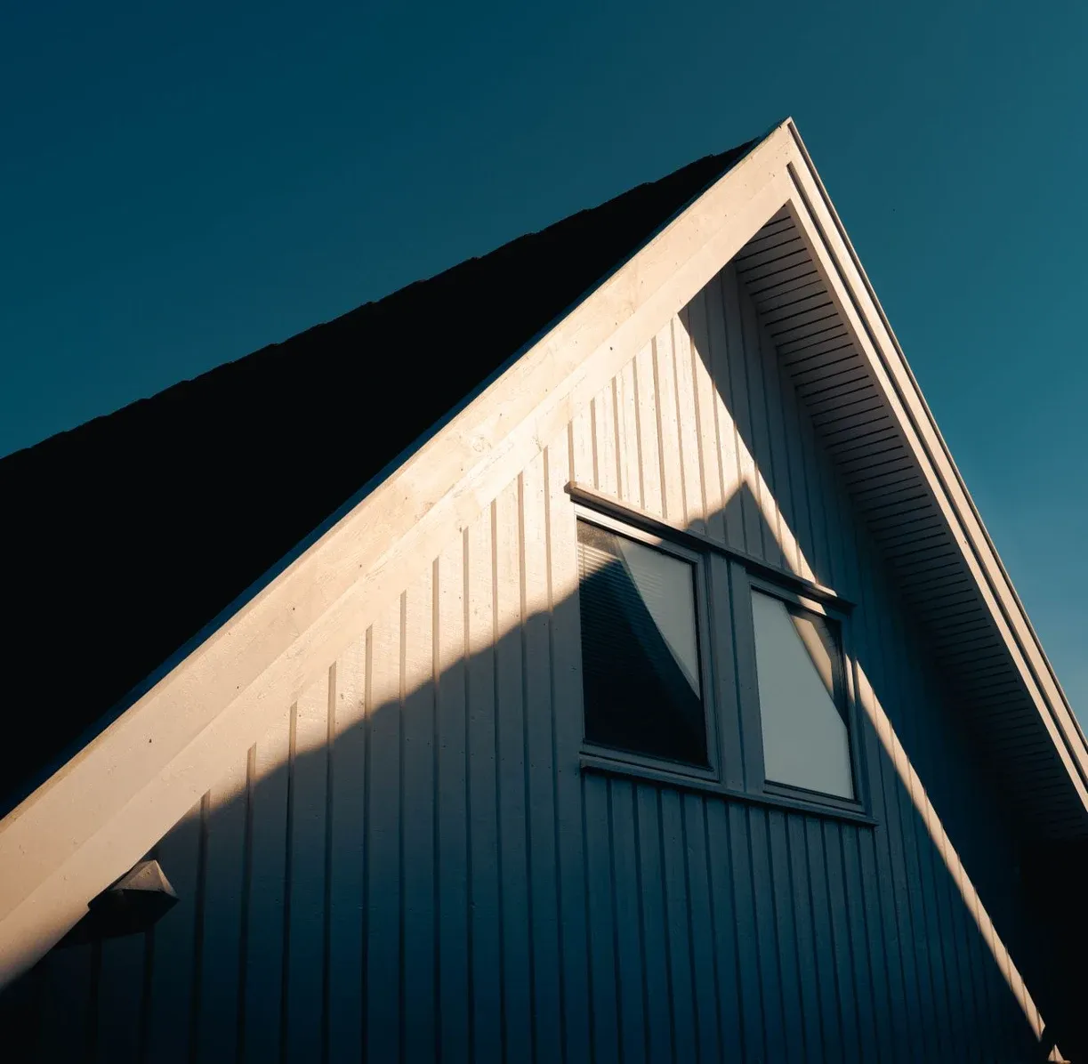 Composite and fibre cement fascia material