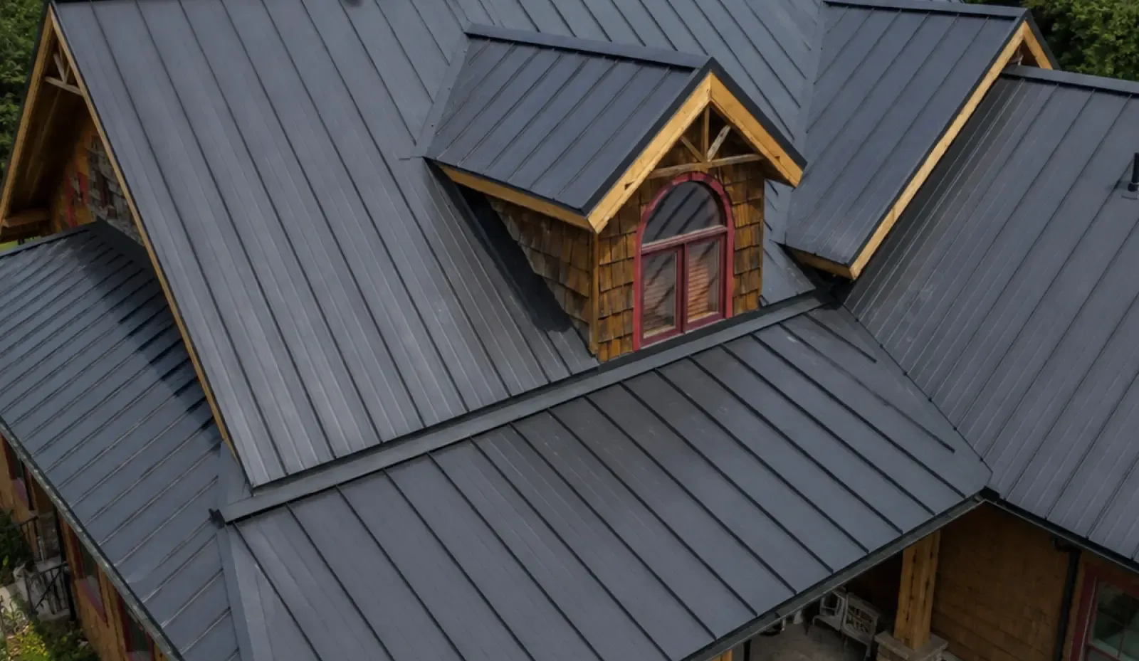 Metal roof installation in Abbotsford